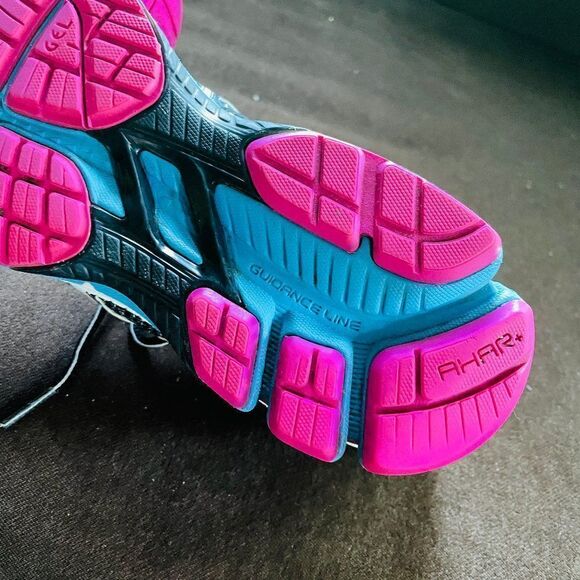 Excellent ASICS GT 2000 Black Blue Ruby Red sz 7 38 EUR - Picture 13 of 14